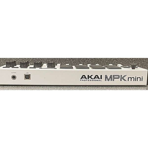 Used Akai Professional Used Akai Professional MPK Mini MIDI Controller