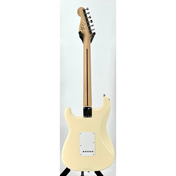 Used Fender Used Fender Artist Series Jimmie Vaughan Tex-Mex Stratocaster Cream Solid Body Electric Guitar