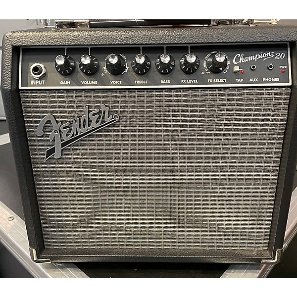 Used Fender Used Fender Champion 20 Guitar Combo Amp