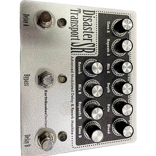 Used EarthQuaker Devices Used EarthQuaker Devices Disaster Transport SR Advanced Modulated Delay & Reverb Effect Pedal