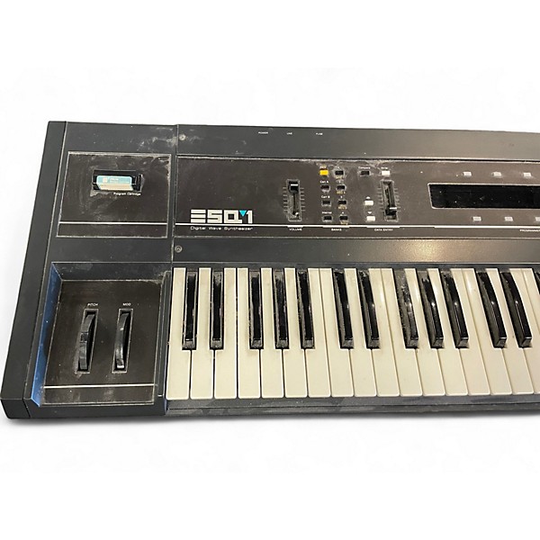 Used sE Electronics Used Ensoniq ESQ1 Synthesizer