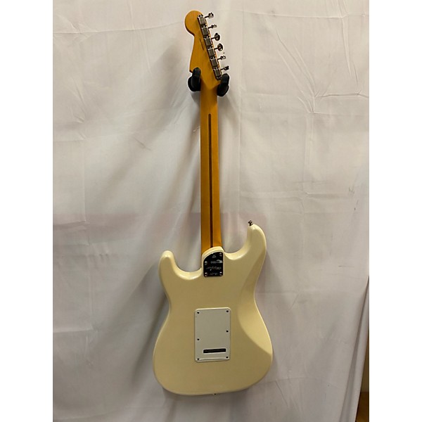 Used Fender Used 2024 Fender Lincoln Brewster Signature Stratocaster Olympic Pearl Solid Body Electric Guitar