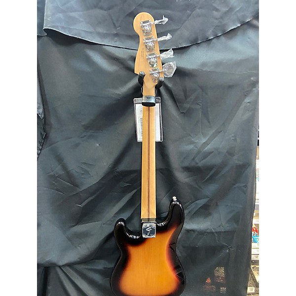 Used Fender Used Fender Player Precision Bass 3 Tone Sunburst Electric Bass Guitar