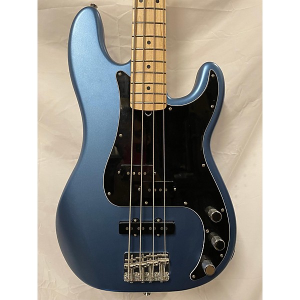 Used Fender Used Fender American Performer Precision Bass Lake Placid Blue Electric Bass Guitar