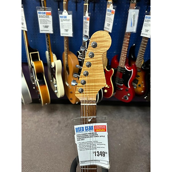 Used Fender Used Fender American Professional Standard Stratocaster HSS Candy Apple Red Solid Body Electric Guitar