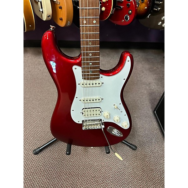 Used Fender Used Fender American Professional Standard Stratocaster HSS Candy Apple Red Solid Body Electric Guitar