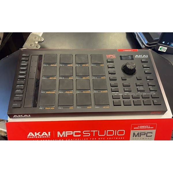 Used Akai Professional Used Akai Professional MPC Studio 2 Production Controller