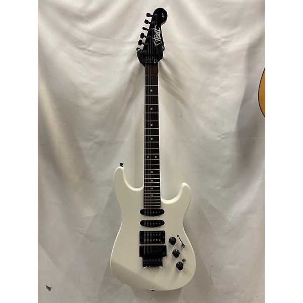 Used Fender Used Fender HM Heavy Metal Stratocaster Limited Edition Bright White Solid Body Electric Guitar