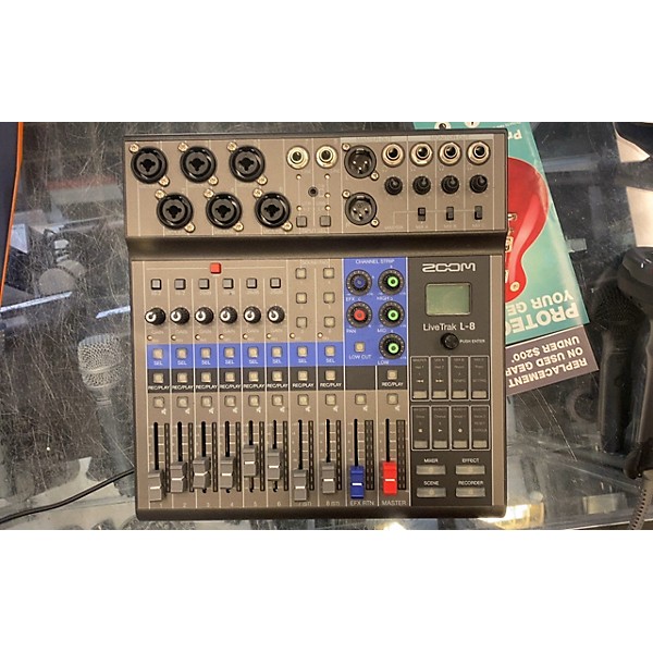 Used Zoom LIVE TRAK L-08 Control Surface