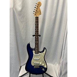 Used Fender Used Fender Bonnie Raitt DST Blue Burst Solid Body Electric Guitar