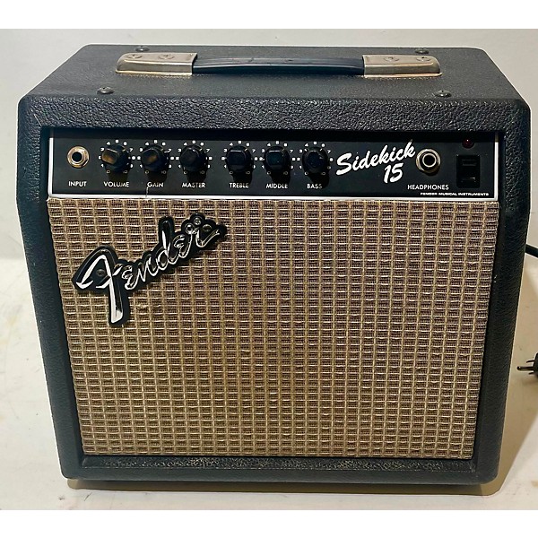 Used Fender Used Fender Sidekick 15 Battery Powered Amp