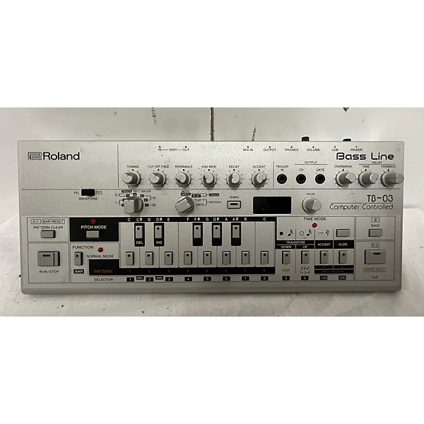 Used Roland Used Roland TB-03 Synthesizer