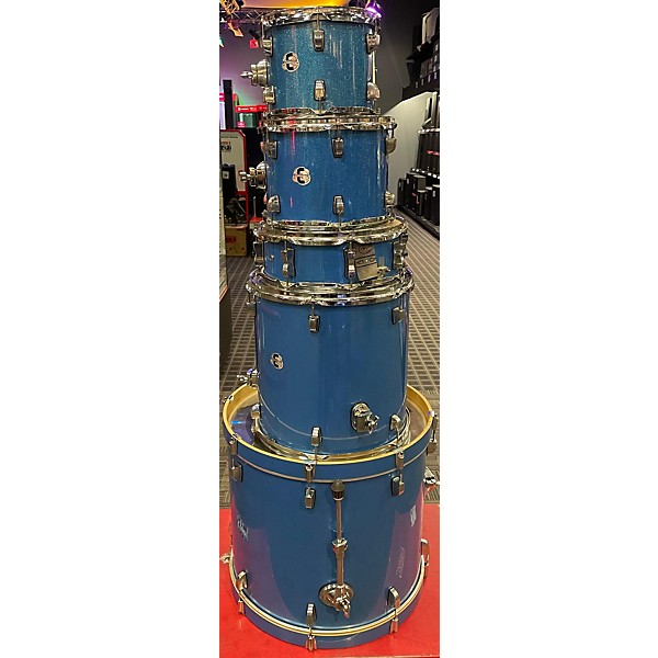 Used Ludwig Used Ludwig 5 piece Element Evolution Blue Sparkle Drum Kit