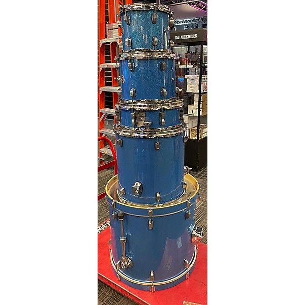 Used Ludwig Used Ludwig 5 piece Element Evolution Blue Sparkle Drum Kit