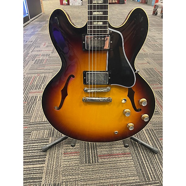 Used Gibson Used Gibson CUSTOM SHOP 64 REISSUE ES - 335 Tobacco Sunburst Hollow Body Electric Guitar