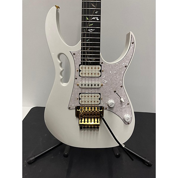 Used Ibanez Used Ibanez JEM7V Steve Vai Signature White Solid Body Electric Guitar