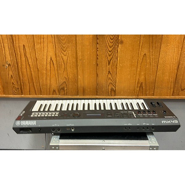 Used Yamaha Used Yamaha MX49 49 Key Keyboard Workstation