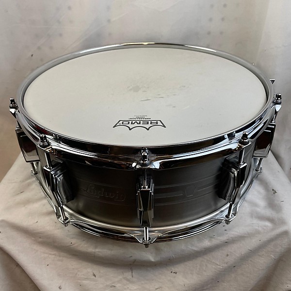 Used Ludwig Used Ludwig 6.5X14 Heirloom Stainless Steel Snare Drum Stainless Steel