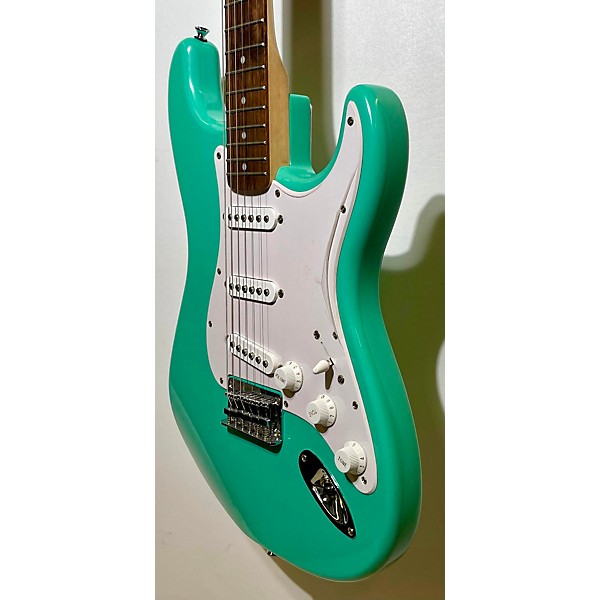 Used Fender Used 2020 Fender Squier Stratocaster Seafoam Green Solid Body Electric Guitar