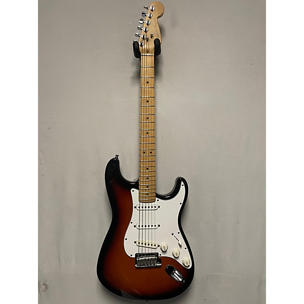 Used Fender Used Fender 50th Anniversary American Stratocaster 2 Color Sunburst Solid Body Electric Guitar