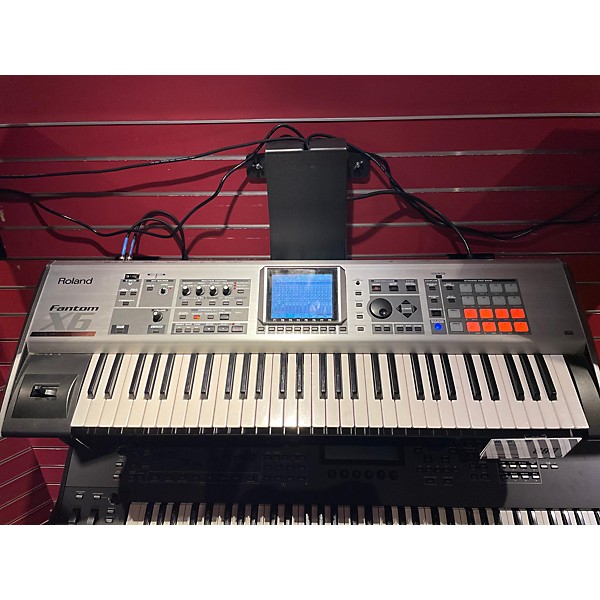 Used Roland Used Roland Fantom X6 Keyboard Workstation