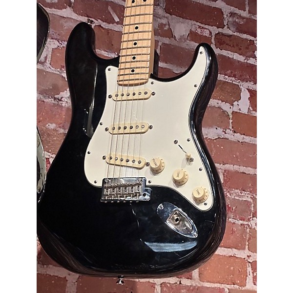 Used Fender Used Fender American Professional II Stratocaster Black And White Solid Body Electric Guitar