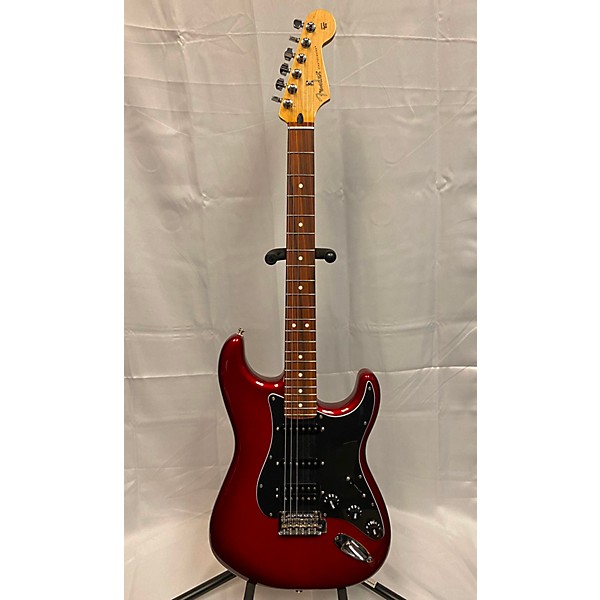 Used Fender Used Fender Player Stratocaster HSS Candy Apple Red Burst Solid Body Electric Guitar