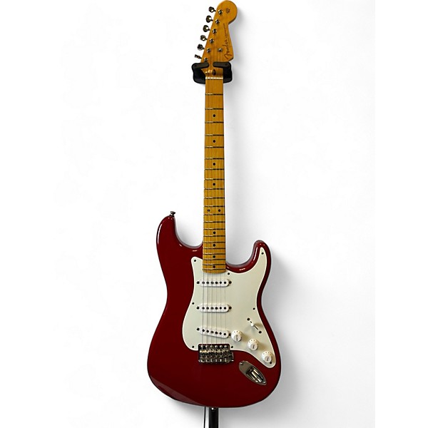 Used Fender Used Fender 1957 American Vintage Stratocaster Dakota Red Solid Body Electric Guitar