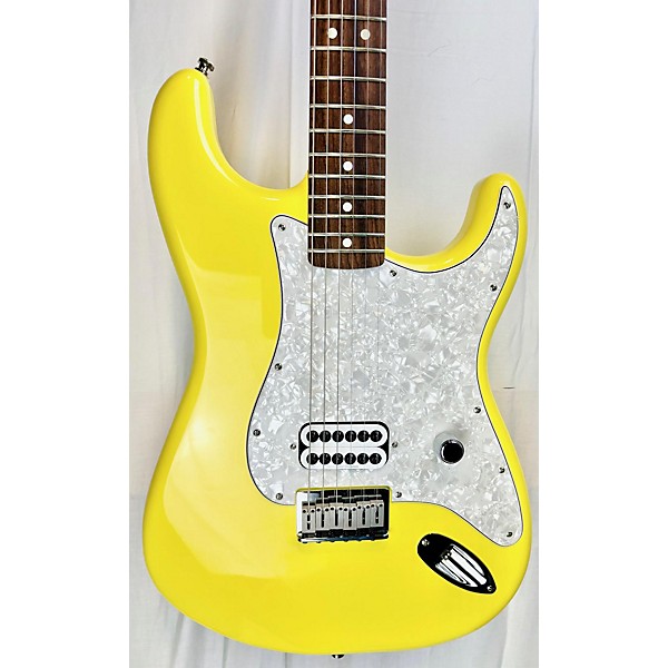 Used Fender Used Fender Tom Delonge Signature Strat Yellow Solid Body Electric Guitar