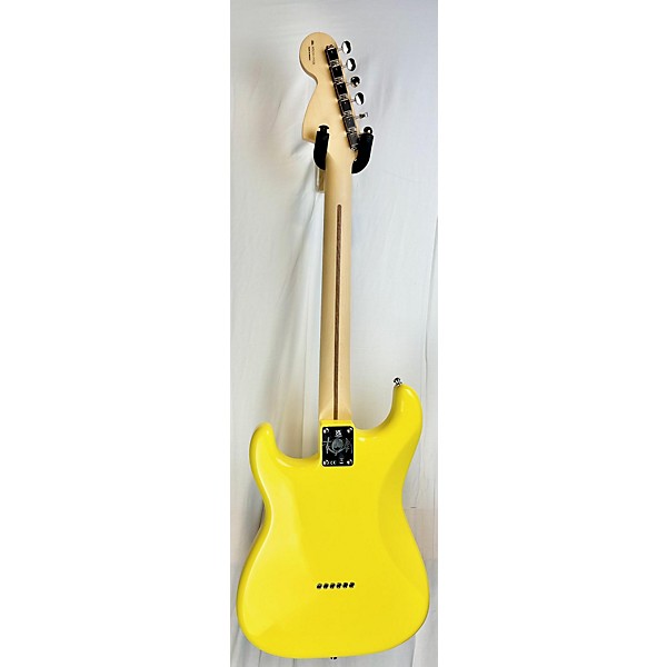 Used Fender Used Fender Tom Delonge Signature Strat Yellow Solid Body Electric Guitar