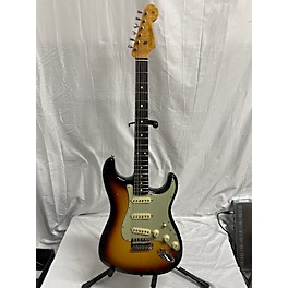 Used Fender Used Fender Custom Shop Willcut True '62 Strat 3 Color Sunburst Solid Body Electric Guitar