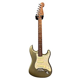 Used Fender Used Fender American Professional Stratocaster With Rosewood Neck Champagne Solid Body Electric Guitar