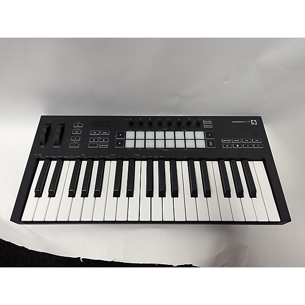 Used Novation Used Novation Launchkey 37 Key MIDI Controller