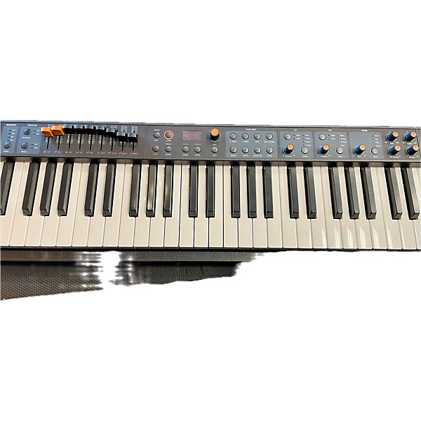 Used Studiologic NUMACOMPACT2X Portable Keyboard