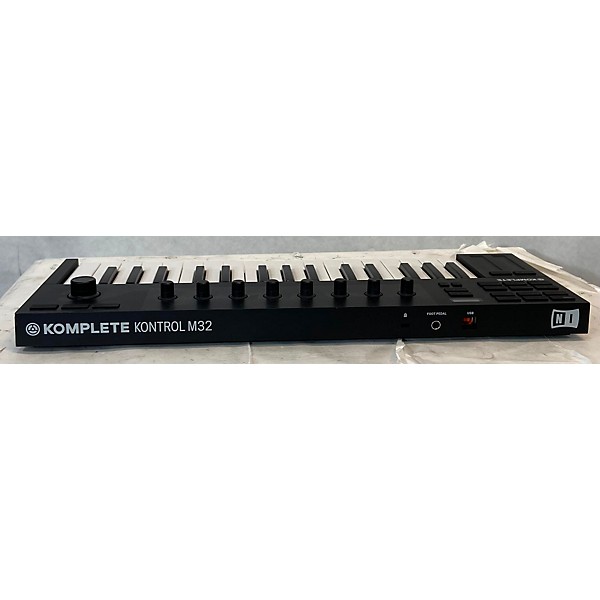 Used Native Instruments KOMPLETE KONTROL M32