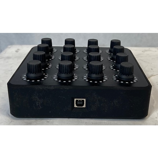 Used Used DJ TECH TOOLS MIDI FIGHTER TWISTER