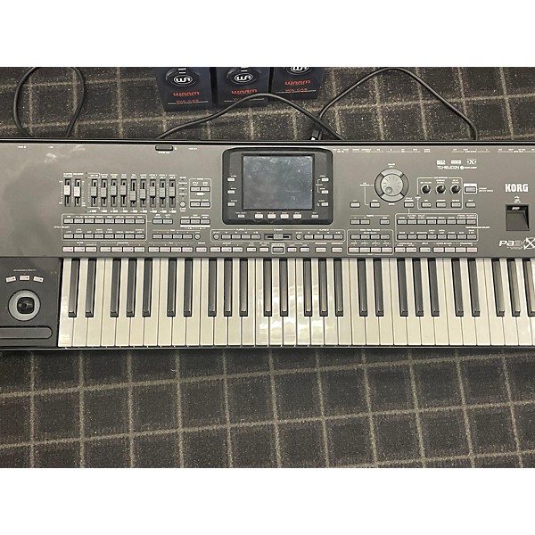 Used KORG PA3X 61 Key Keyboard Workstation