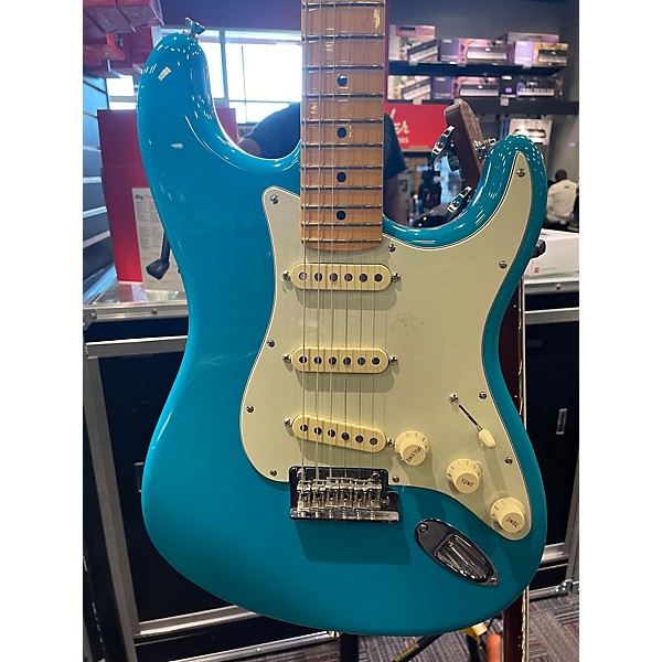 Used Fender Used Fender American Professional II Stratocaster MIAMI BLUE Solid Body Electric Guitar