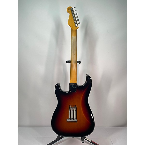 Used Fender Used 2014 Fender Artist Series John Mayer Stratocaster 3 Tone Sunburst Solid Body Electric Guitar