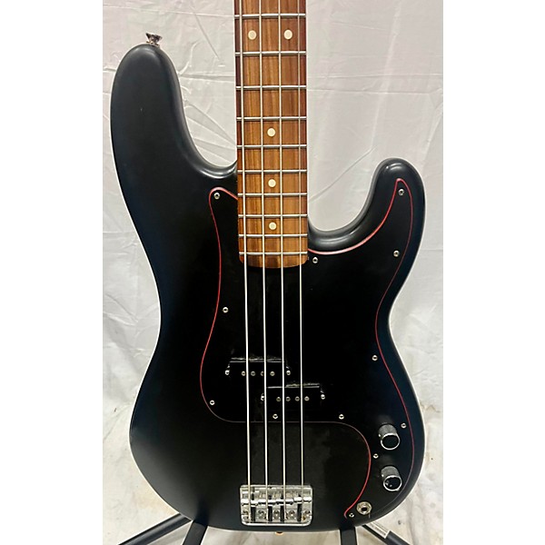 Used Fender Used Fender P Bass Noir Satin Black Electric Bass Guitar