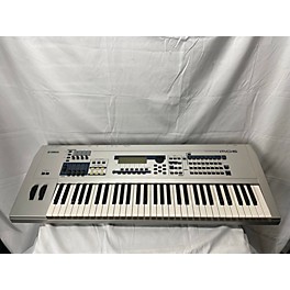 Used Yamaha Used Yamaha MO6 61 Key Keyboard Workstation