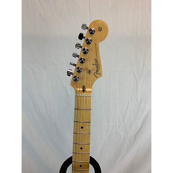 Used Fender Used Fender American Standard Stratocaster Candy Apple Red Solid Body Electric Guitar