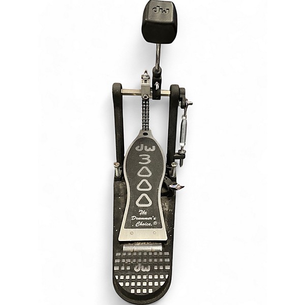 Used DW 3000 Series Single Single Bass Drum Pedal