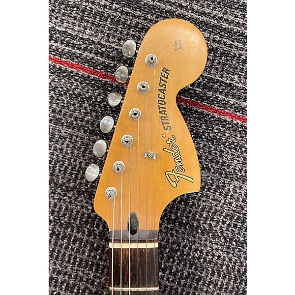 Used Fender Used 2002 Fender TOM DELONGE SIGNATURE STRATOCASTER Seafoam Green Solid Body Electric Guitar