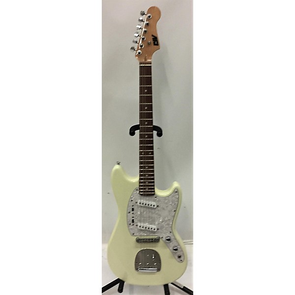 Used Used IYV MUSTANG COPY Alpine White Solid Body Electric Guitar