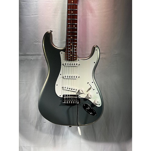 Used Fender Used Fender Player Stratocaster Inca Silver Solid Body Electric Guitar