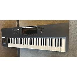 Used Native Instruments Used Native Instruments Komplete Kontrol S61 MKII MIDI Controller