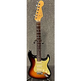 Used Fender Used Fender American Deluxe Stratocaster Tobacco Sunburst Solid Body Electric Guitar