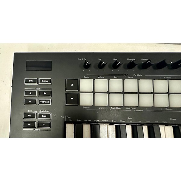 Used Novation Used Novation Launchkey 25 Key MIDI Controller