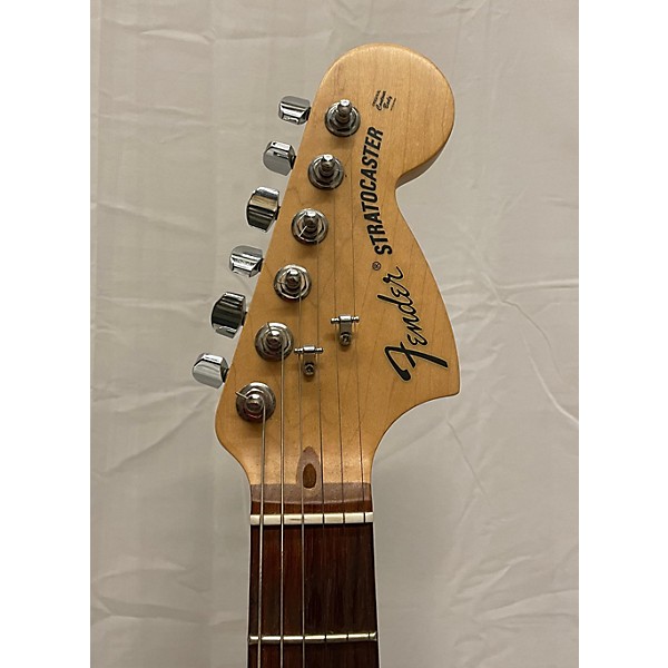 Used Fender Used Fender American Special Stratocaster 3 Color Sunburst Solid Body Electric Guitar